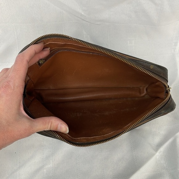 Louis Vuitton Monogram Pochette Pouch Clutch Toiletry Bag - Picture 12 of 17